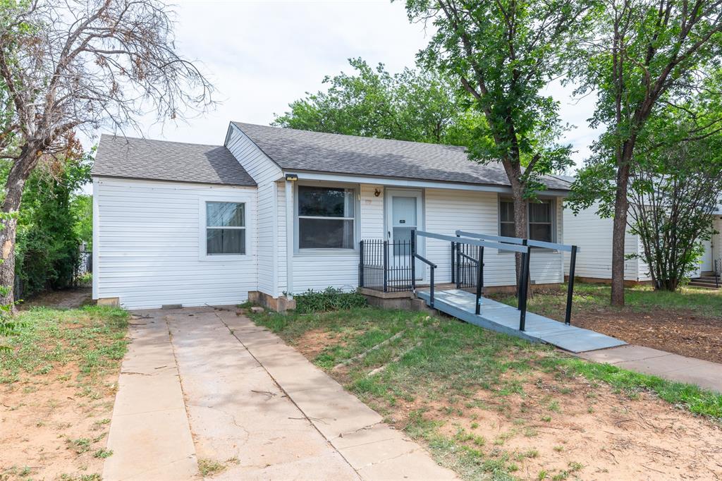 1958 Beckham Street
