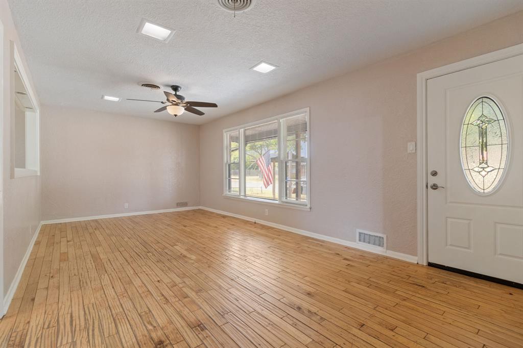 127 W Cedar Street