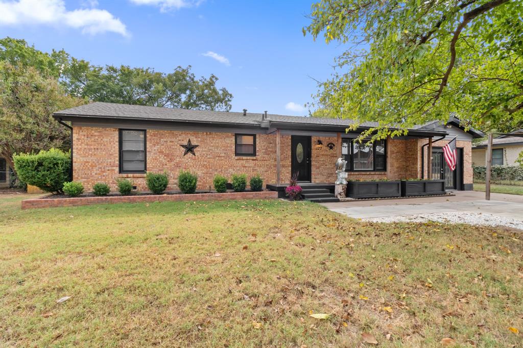 127 W Cedar Street