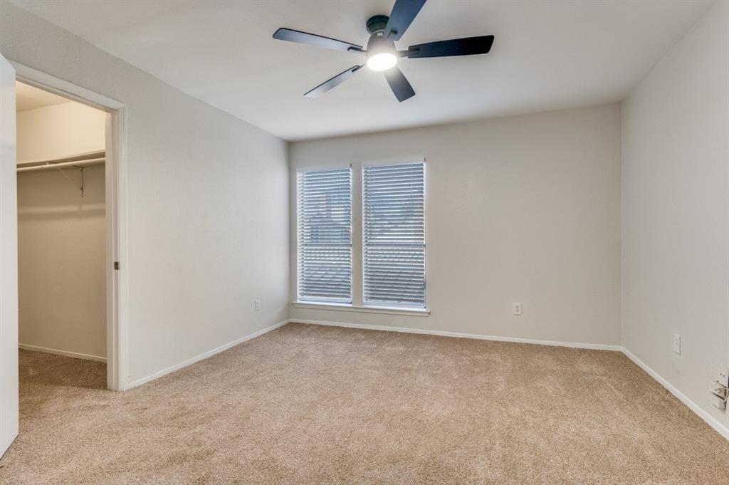 Wellington Place I Condos - Residential