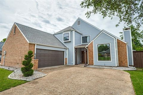 Photo of 6004 Bent Creek Trail, Dallas, TX 75252 (MLS # 21282530)