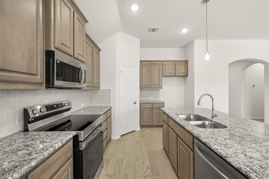 Summer Crest - Residential