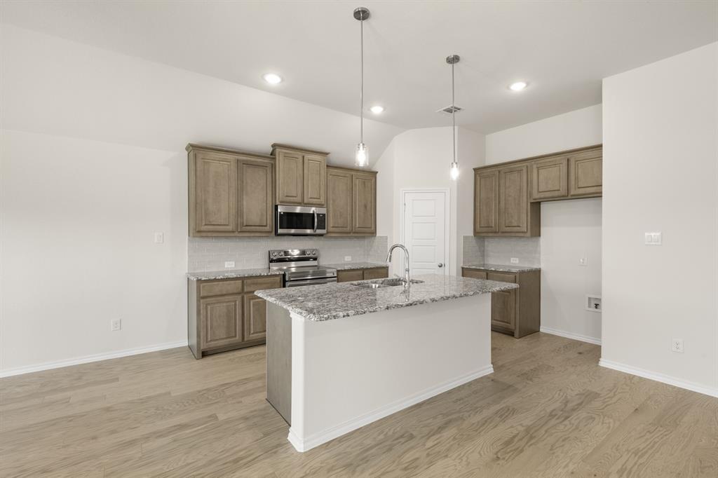 Summer Crest - Residential