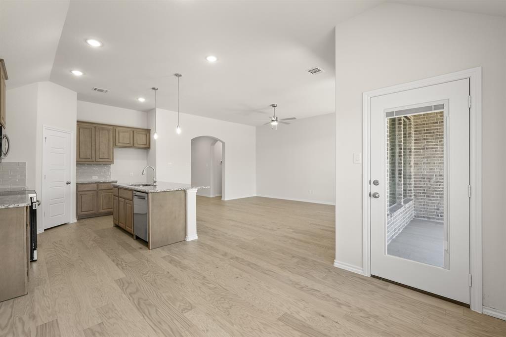 Summer Crest - Residential