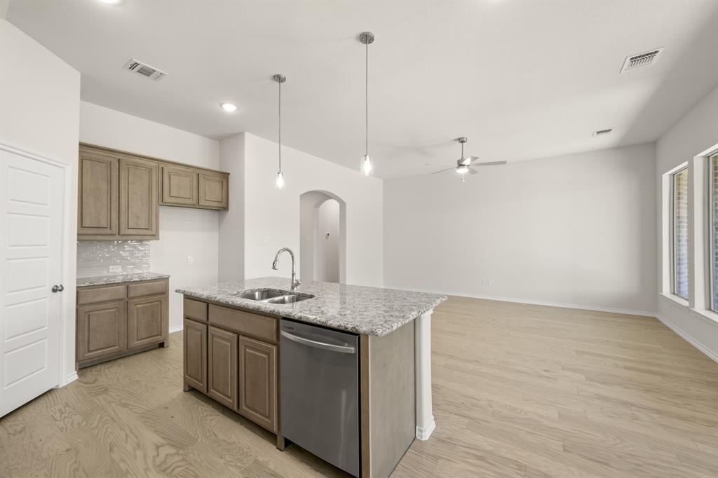 Summer Crest - Residential