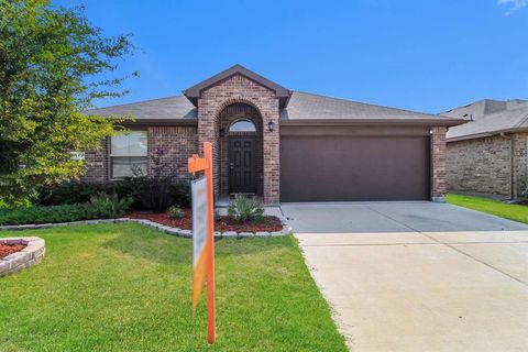 1113 Forest Glen Drive Azle TX 76020