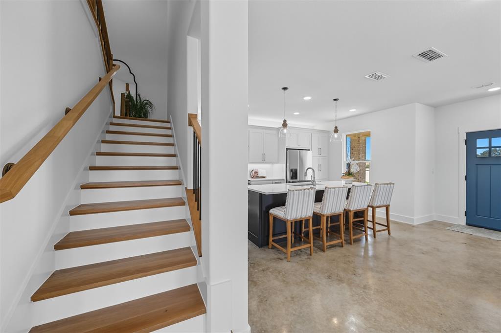 The Residences of Cardinal Woods - Residential Lease