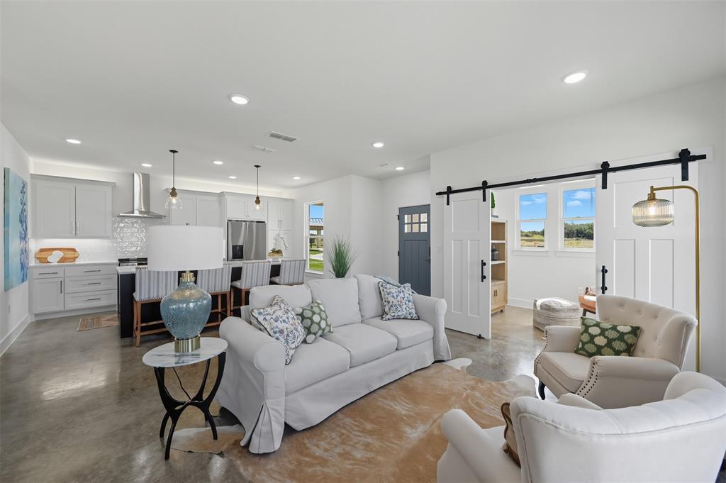 The Residences of Cardinal Woods - Residential Lease