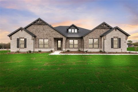 1055 Julian Drive Van Alstyne TX 75495