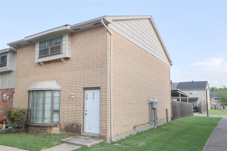 Beautifully maintained community townhome offering 3 bedrooms and 3 full bathrooms with new kitchen appliances. Each bedroom has its own private bath, providing comfort and privacy for everyone. This desirable corner unit includes a 2-car carport, full size laundry room, plus an additional parking area conveniently located just steps from your door.  The first floor features a cozy living room, dining area, kitchen, and a bedroom with a full bathroom. Upstairs you’ll find 2 more bedrooms, each with its own full bathroom. The community HOA pays your water, sewer, and trash.