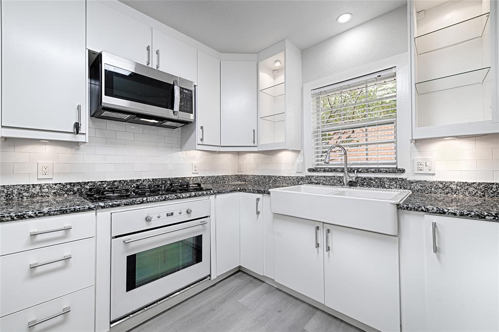 Lake Terrace - Residential