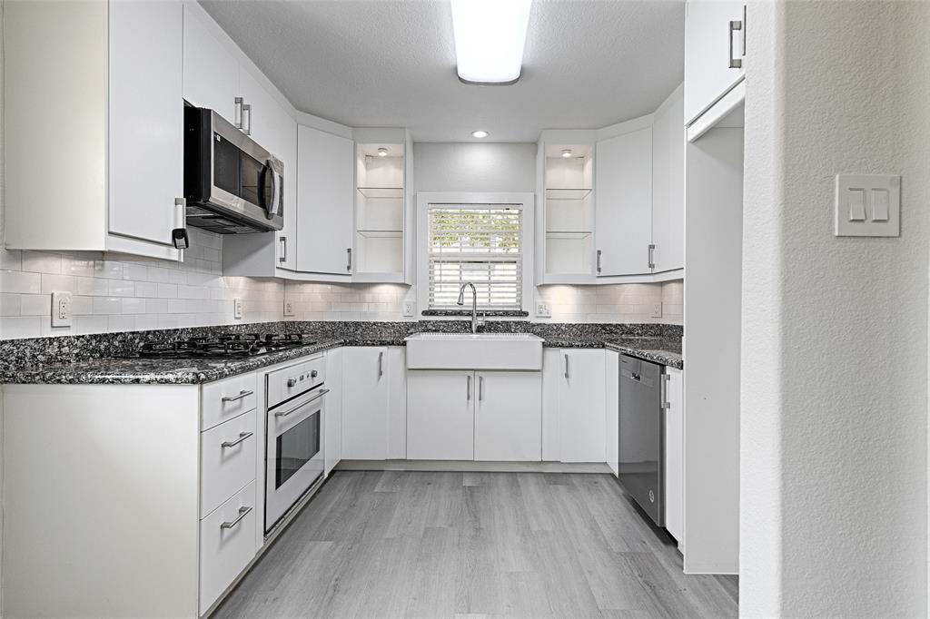 Lake Terrace - Residential