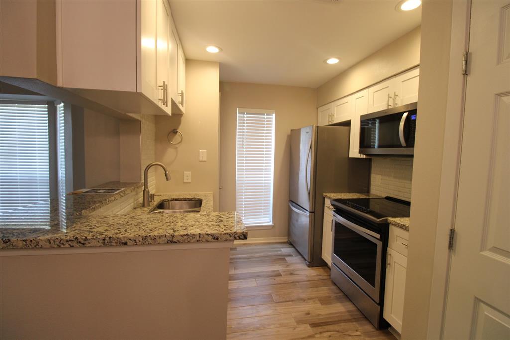 Preston On Lake Condo - Residential Lease