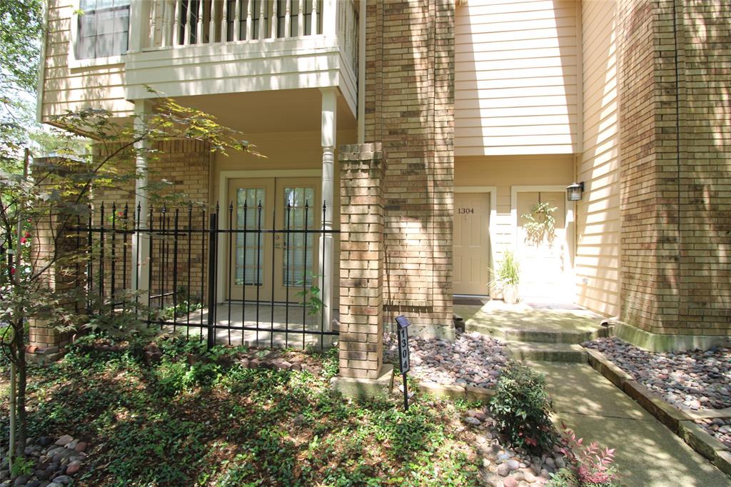 Preston On Lake Condo - Residential Lease