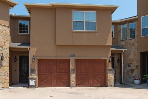 7325 Venice Drive 2 Grand Prairie TX 75054