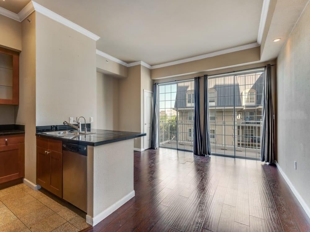 3225 Turtle Creek Boulevard 640
