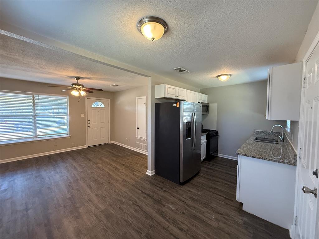 Edgemont Park 02 - Residential Lease