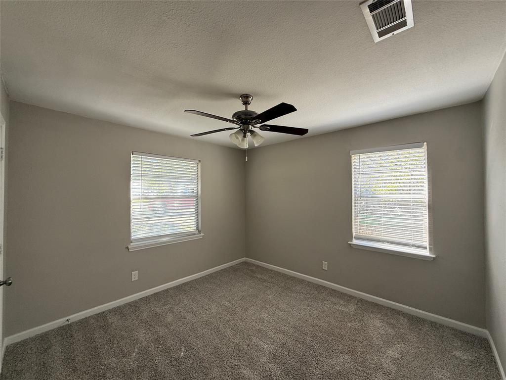 Edgemont Park 02 - Residential Lease