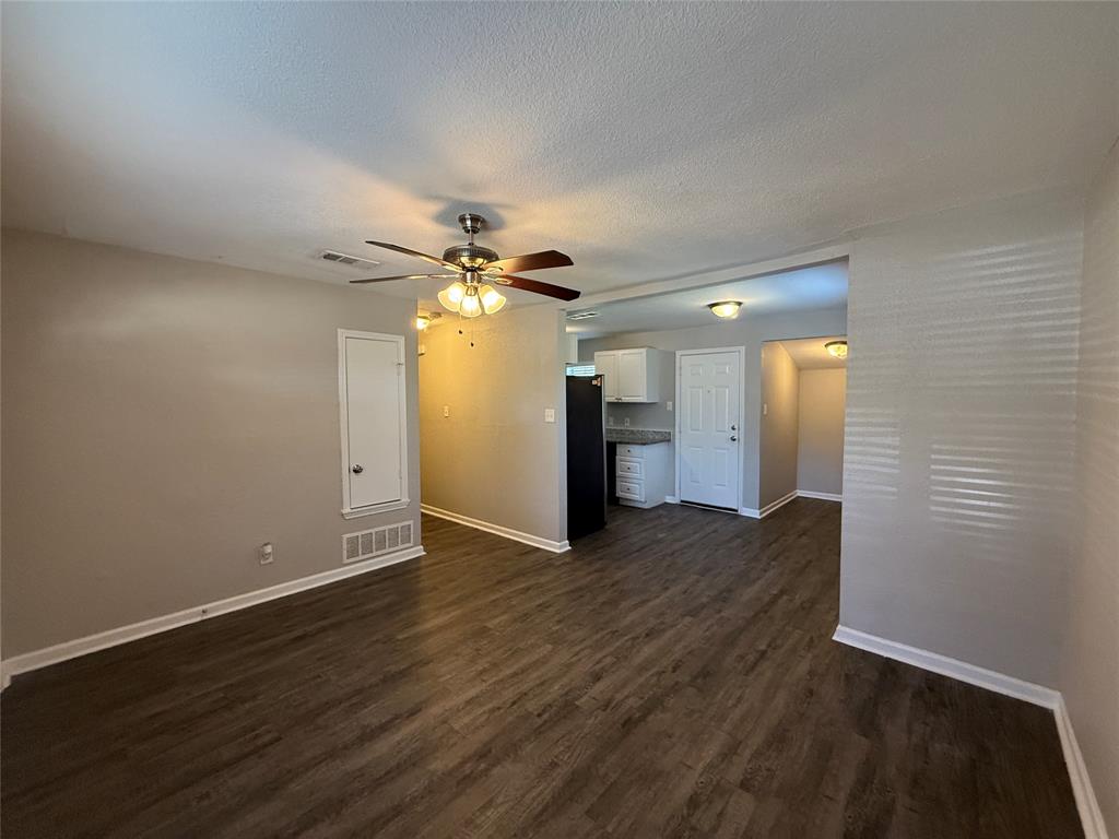 Edgemont Park 02 - Residential Lease