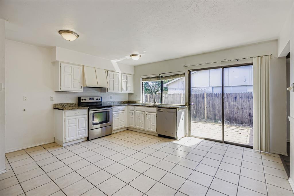 Pleasant Valley Estate - Residential Lease