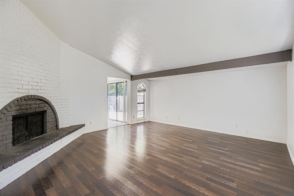 Pleasant Valley Estate - Residential Lease