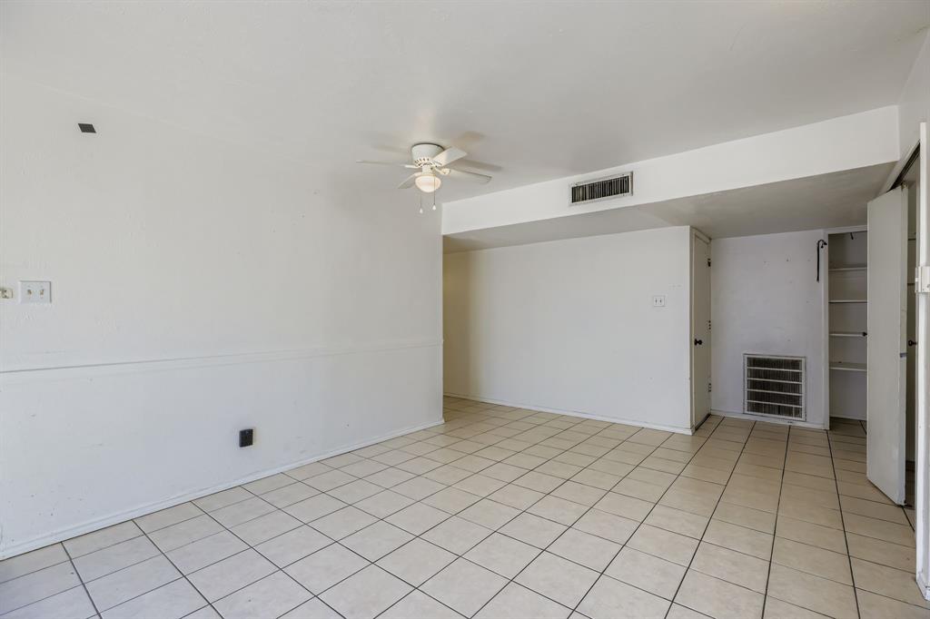 Pleasant Valley Estate - Residential Lease