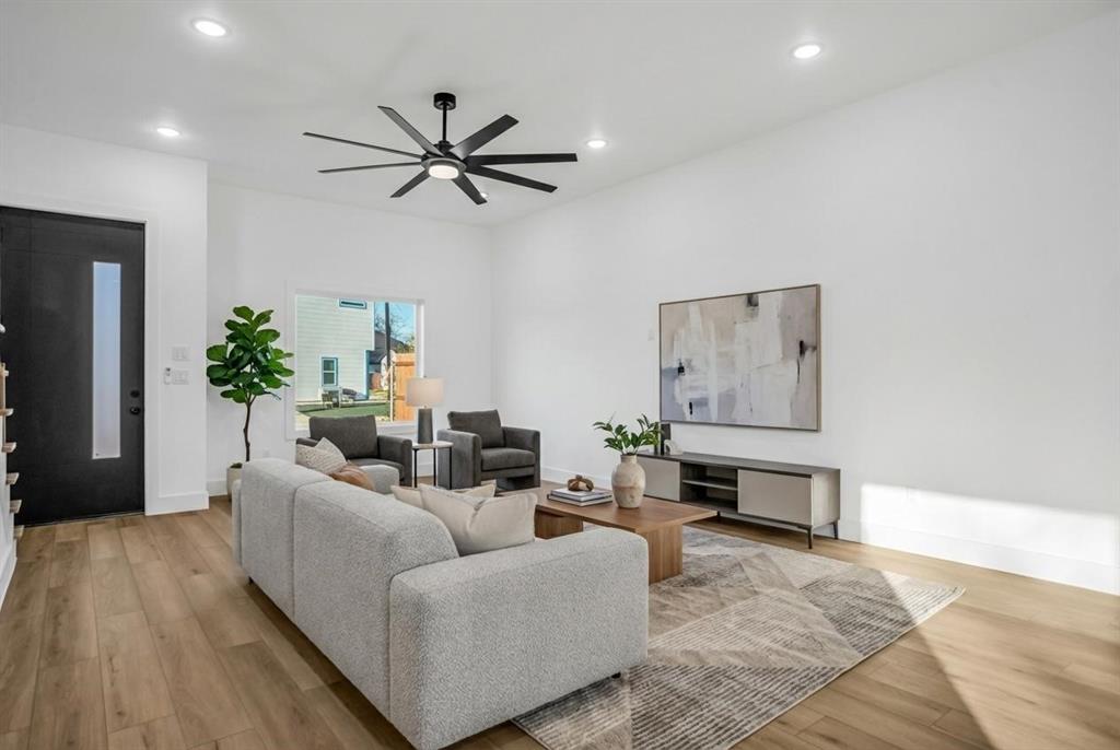 Oaklawn - Residential