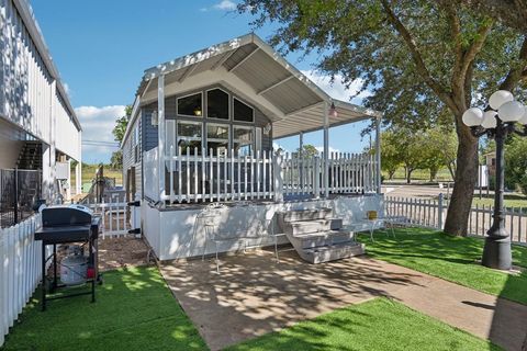 Tiny photo for 403 Brazos Harbor Drive, Granbury, TX 76048 (MLS # 21101712)
