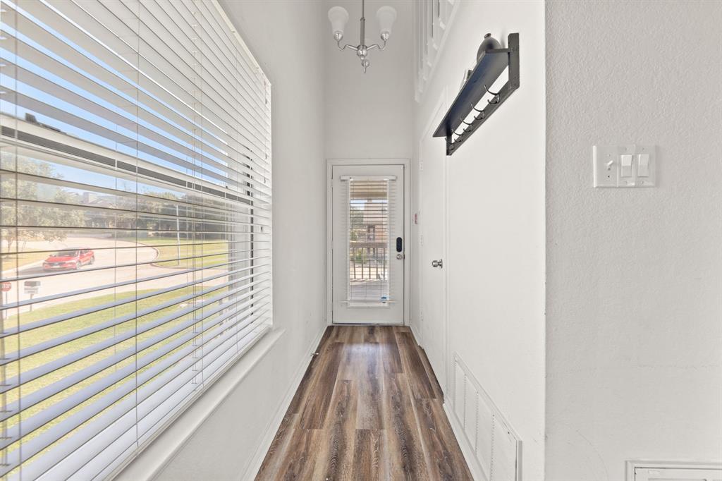 1238 Signal Ridge Place