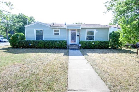 Photo of 3236 Tex Boulevard, Fort Worth, TX 76116 (MLS # 21422175)