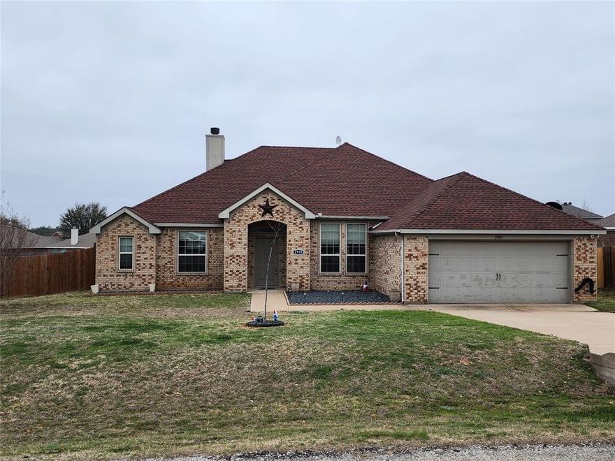 Updated and spacious 2208 sqft, 4 bed, 2 bath + Office or Library in Meander Estates.  Well laid out kitchen with Island, open to the living room and breakfast area. Secluded master suite, with a huge closet, jetted tub, double vanity, and more! Well updated, and very customized. Covered back patio, and fenced-in back yard. Move-in ready!