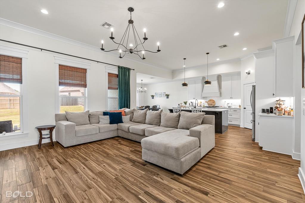 Haughton, Louisiana 71037, United States, 4 Bedrooms Bedrooms, ,3 BathroomsBathrooms,Residential,Active,127347