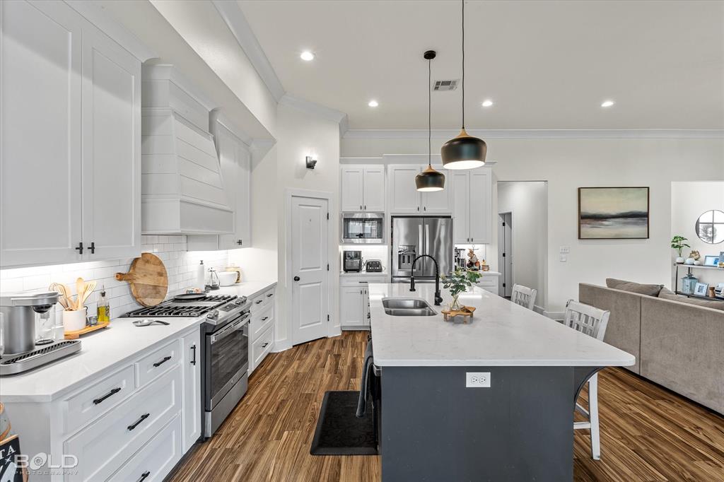 Haughton, Louisiana 71037, United States, 4 Bedrooms Bedrooms, ,3 BathroomsBathrooms,Residential,Active,127347