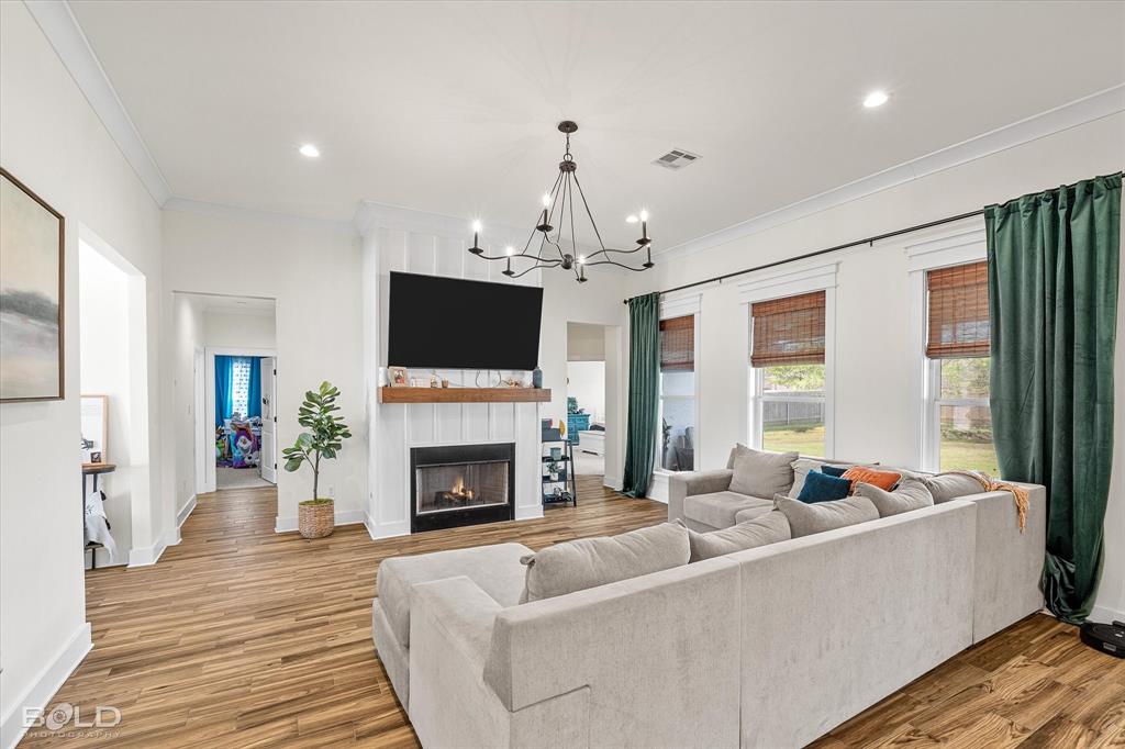 Haughton, Louisiana 71037, United States, 4 Bedrooms Bedrooms, ,3 BathroomsBathrooms,Residential,Active,127347