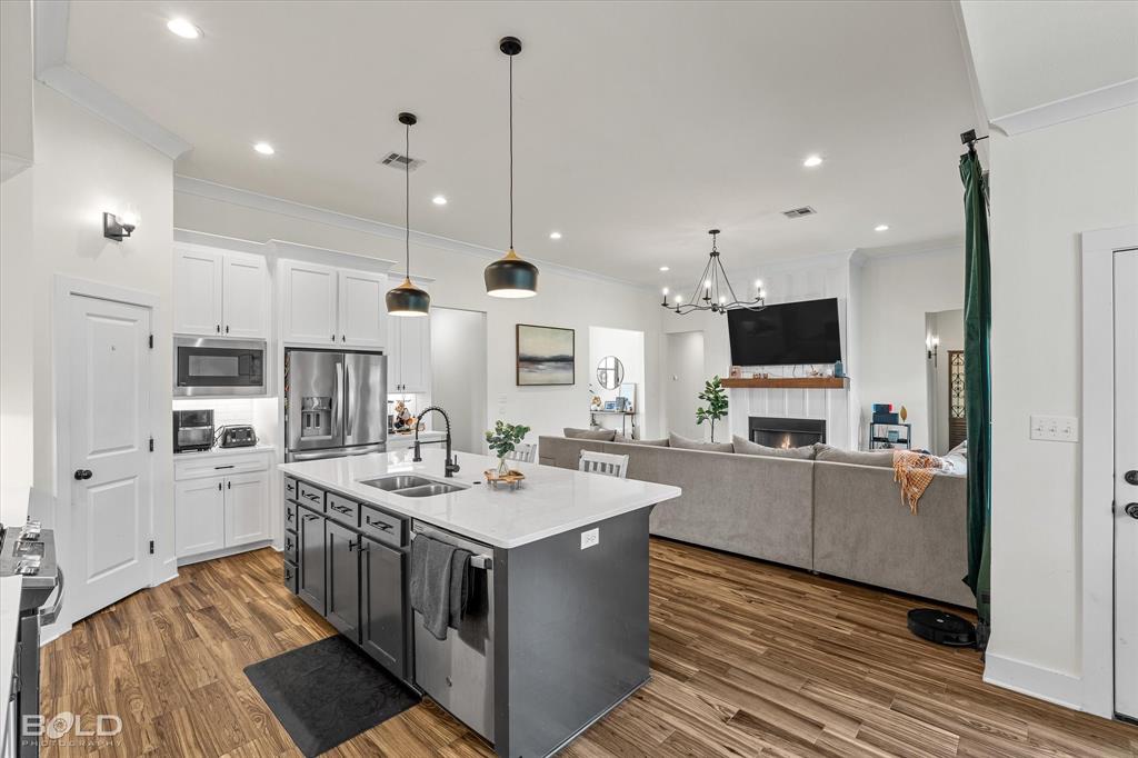 Haughton, Louisiana 71037, United States, 4 Bedrooms Bedrooms, ,3 BathroomsBathrooms,Residential,Active,127347