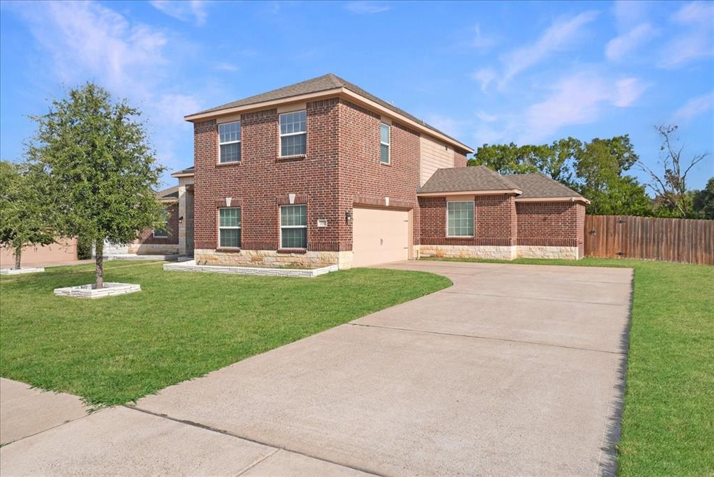 Photo of 717 Milas Lane, Glenn Heights, TX 75154 (MLS # 21386297)