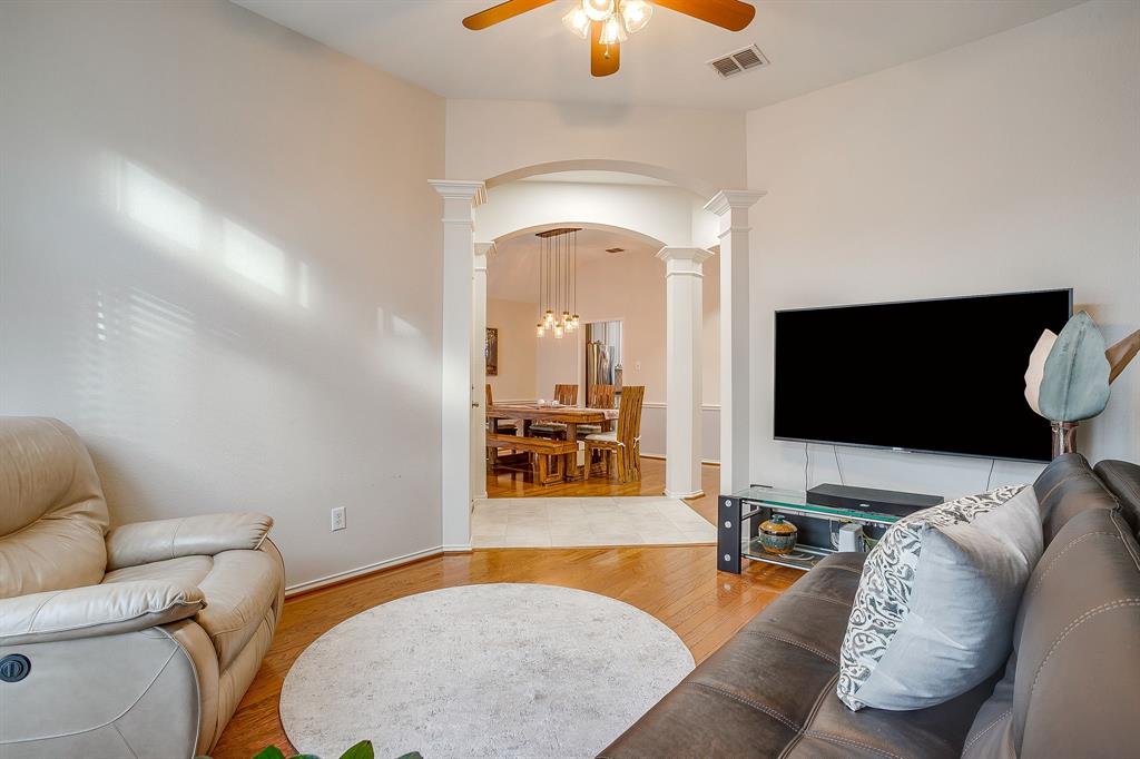 6425 Greenbriar Lane