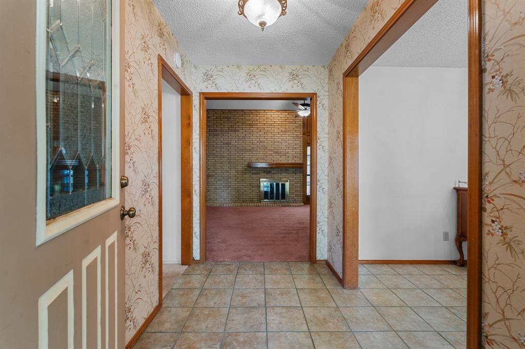 10161 Stoneleigh Drive