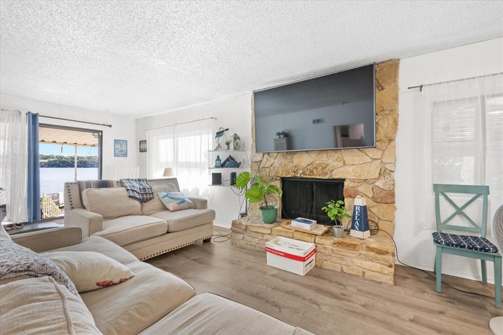 4115 Lands End Court
