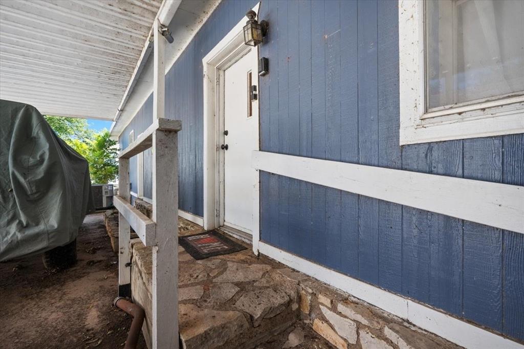 4115 Lands End Court