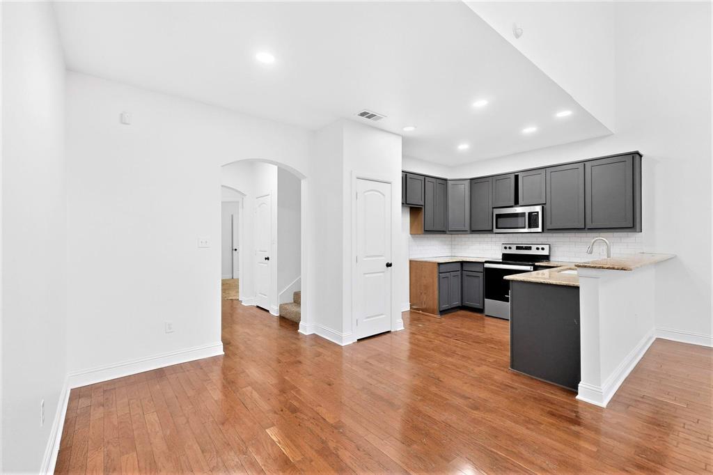 Chamberlain Arlington Heights 1st - Residential