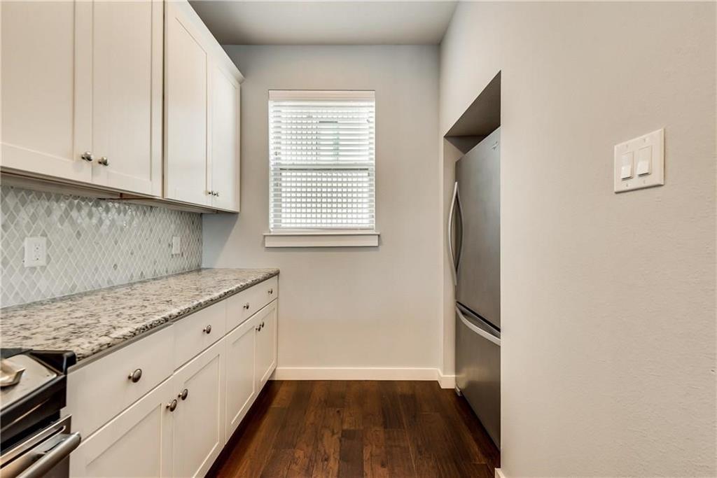 LINDELL AVENUE CONDOMINIUMS - Residential Lease