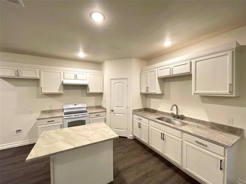 Dalworth Park - Residential Lease