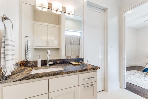 Tiny photo for 3828 Mockingbird Lane, Highland Park, TX 75205 (MLS # 21006938)