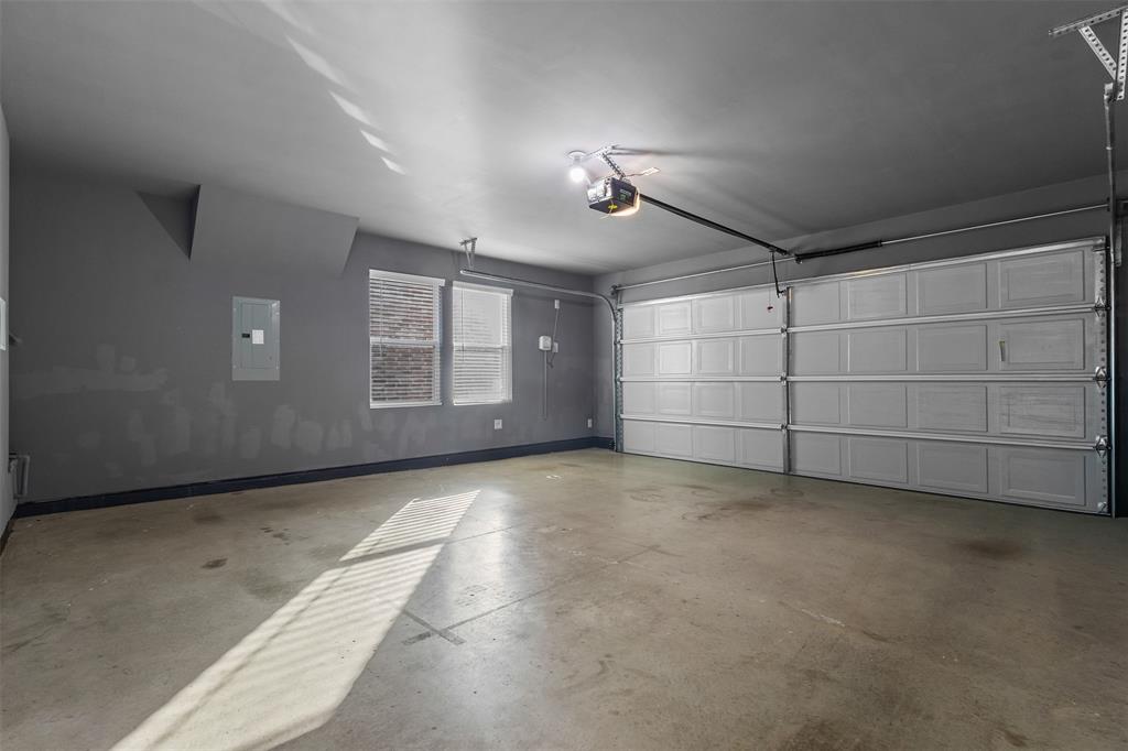 Townsend Green Ph 1 - Residential