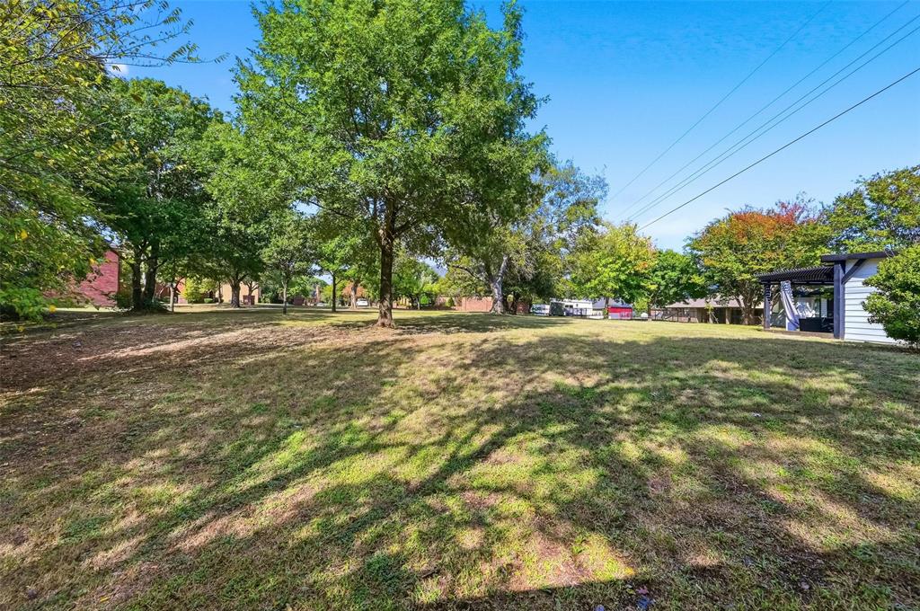 25 Cobblestone Court