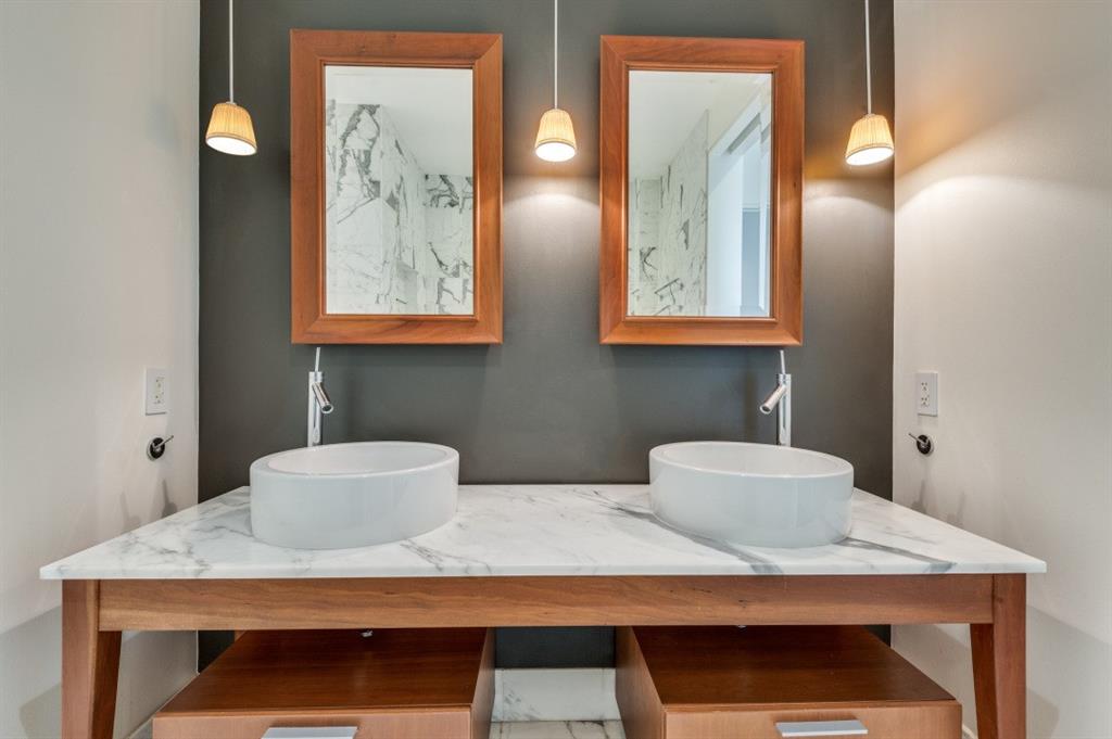 House - Residential Lease