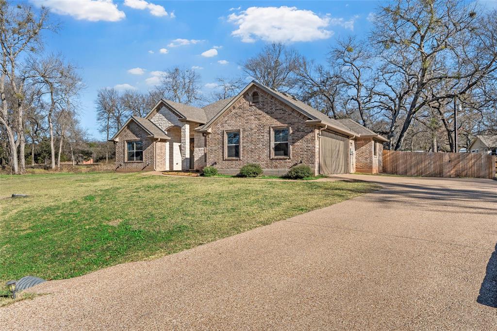 106 Quail Creek