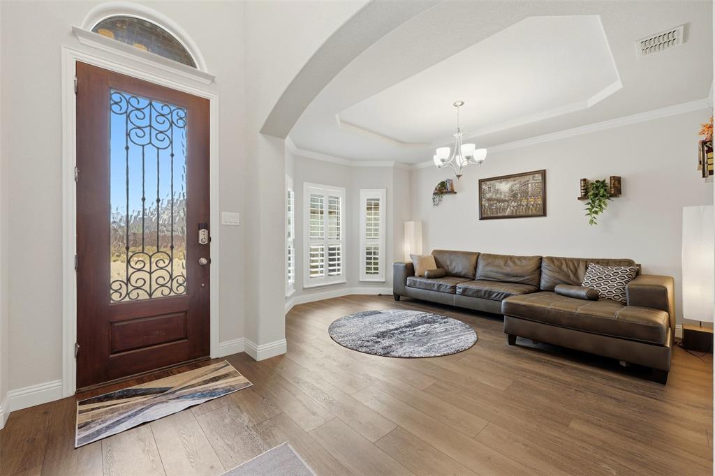 418 Crestview Drive