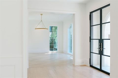 Tiny photo for 4404 Lorraine Avenue, Highland Park, TX 75205 (MLS # 21130774)